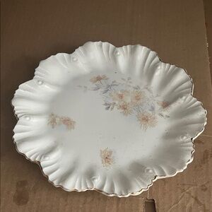 Floral Scalloped Edge Plate, Carlsbad